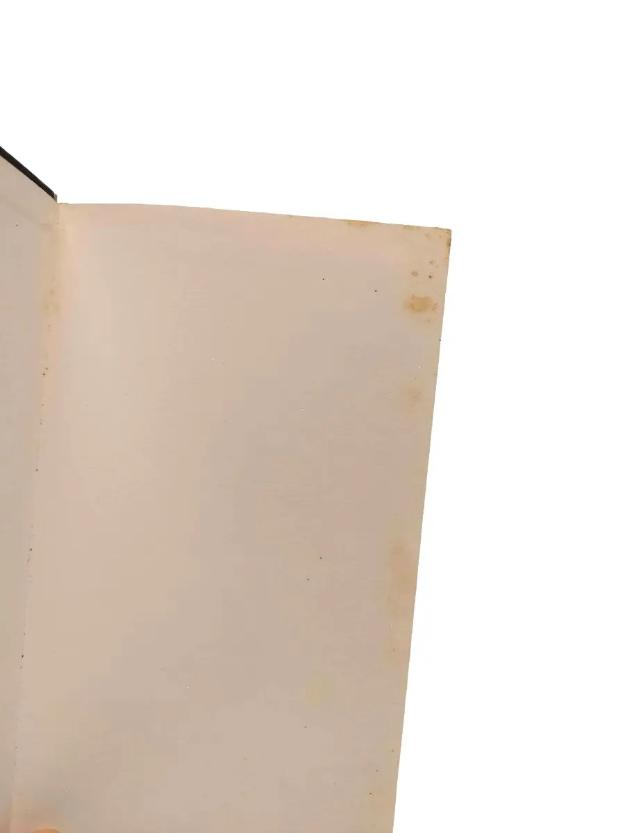 a ciociara alberto moravia pagina com Página com manchas de oxidação no livro A Ciociara de Alberto Moravia.