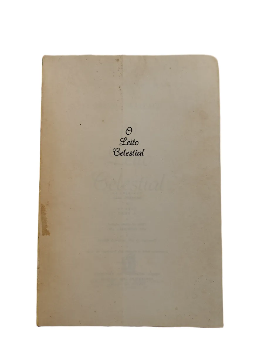 o leito celestial irving wallace folha de guarda Folha de guarda do livro O Leito Celestial de Irving Wallace, apresentando sinais de oxidação.