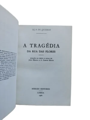 Página de rosto do livro A Tragédia da Rua das Flores de Eça de Queiroz.