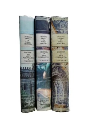 Lombadas da coleção História da Arte Portuguesa de Paulo Pereira.