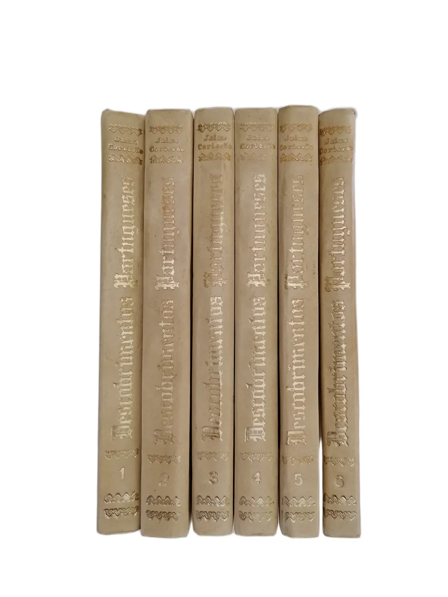 os descobrimentos portugueses jaime cortesao lombadas Lombadas dos seis volumes dos livros Os Descobrimentos Portugueses de Jaime Cortesão