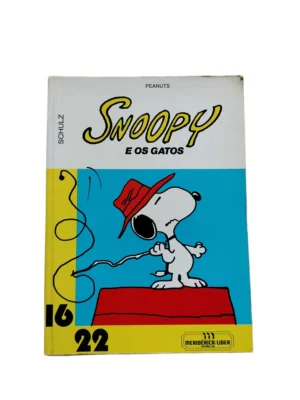 Capa do livro Snoopy e os Gatos de Schulz.