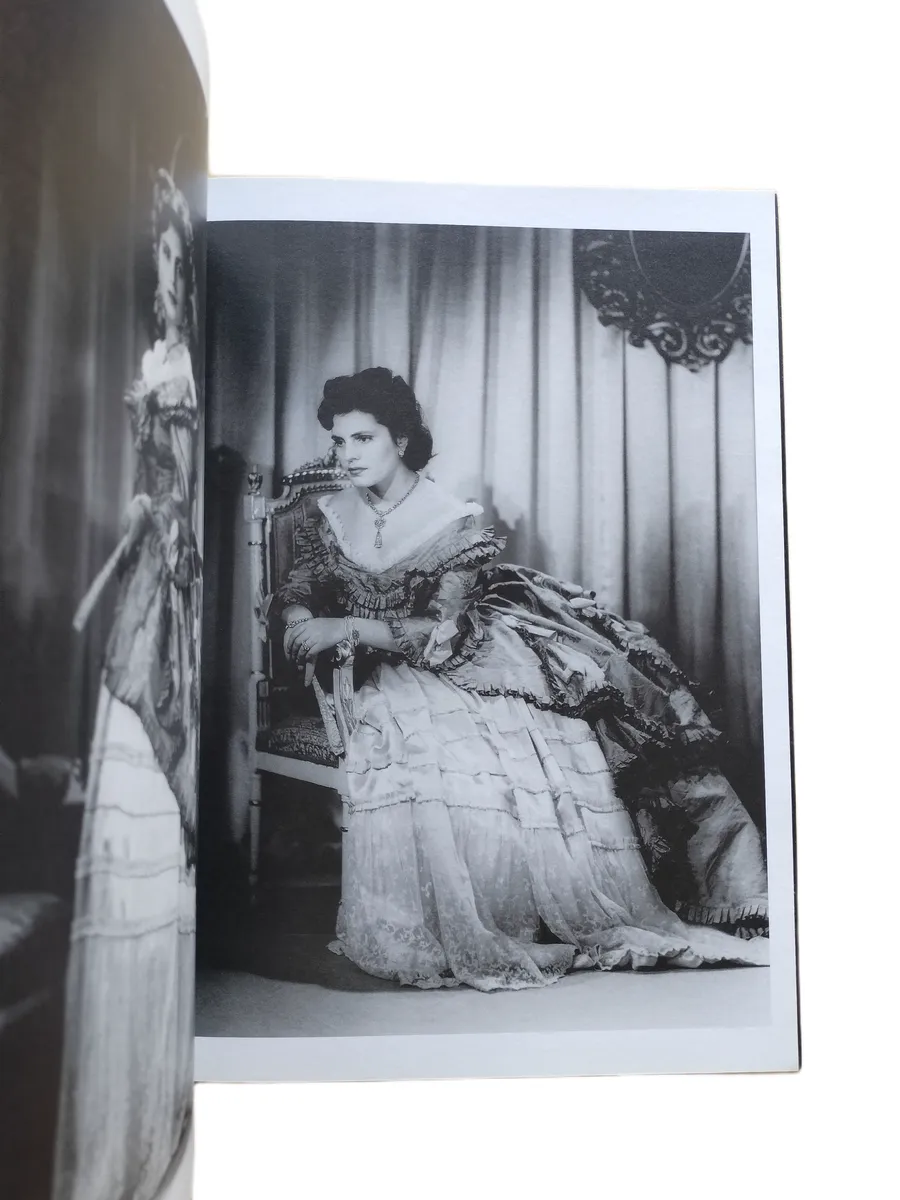 amalia sempre silva nogueira pagina 2 Página do livro Amália Sempre de Silva Nogueira.