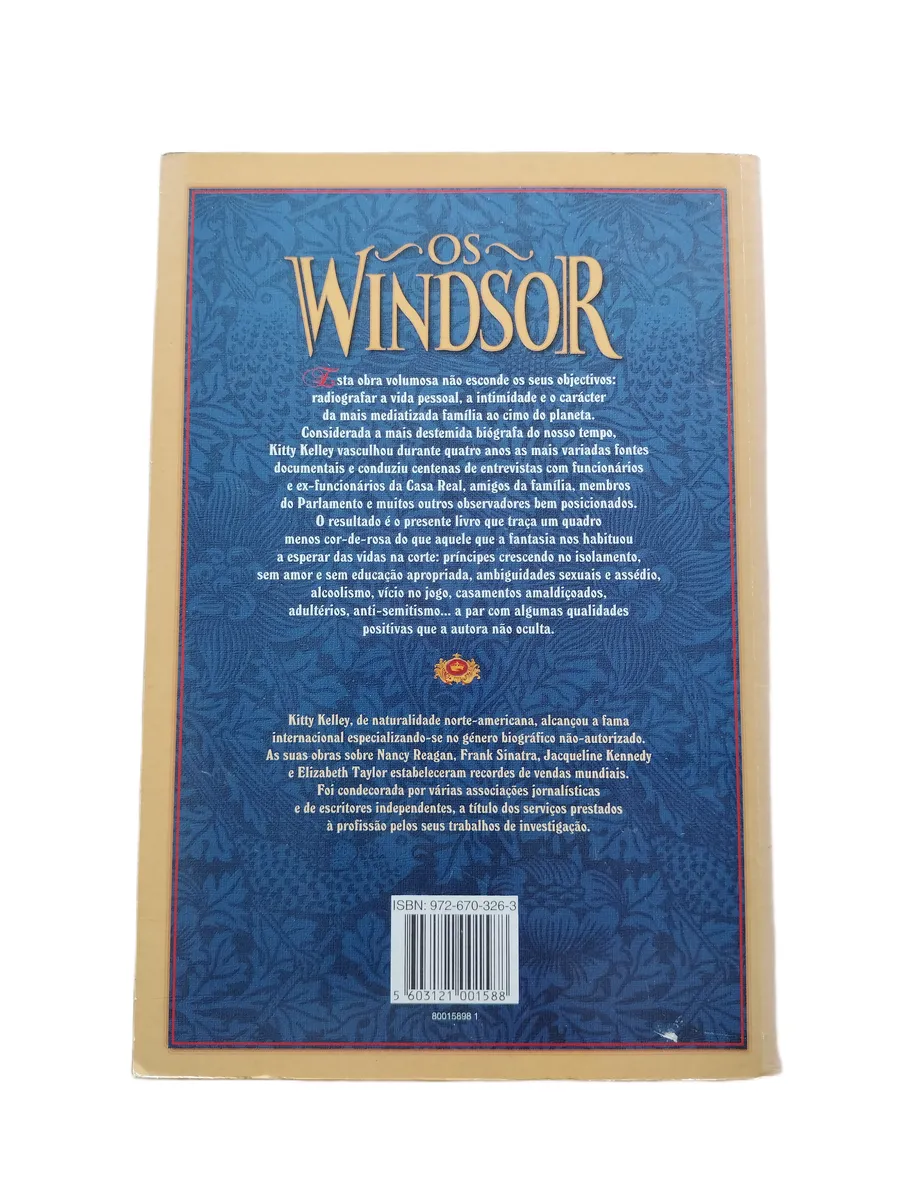 os windsor radiografia da familia real britanica kitty kelley contracapa Contracapa do livro Os Windsor: Radiografia da Família Real Britânica de Kitty Kelley.